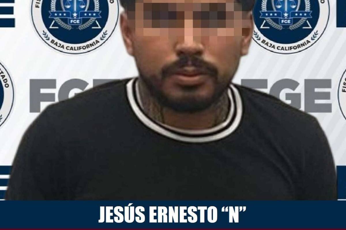 Detienen a sujeto por robo de vehículo