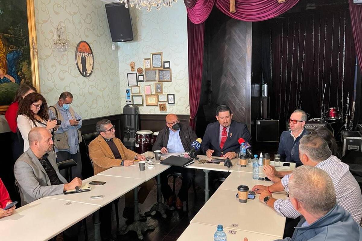 Presenta sindicatura procuradora proyecto de seguridad turística frente a comerciantes de la avenida revolución