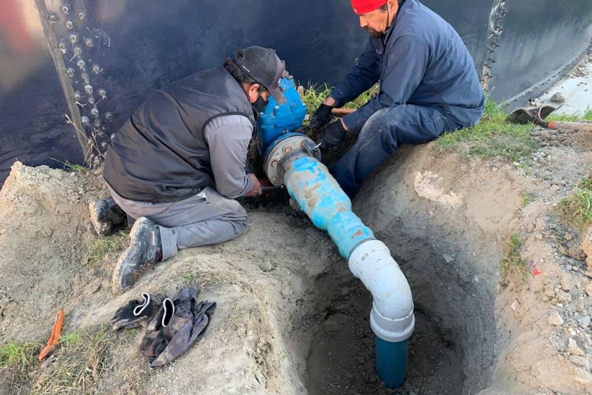 Atiende Cespt fuga de agua en acueducto Florido-Aguaje