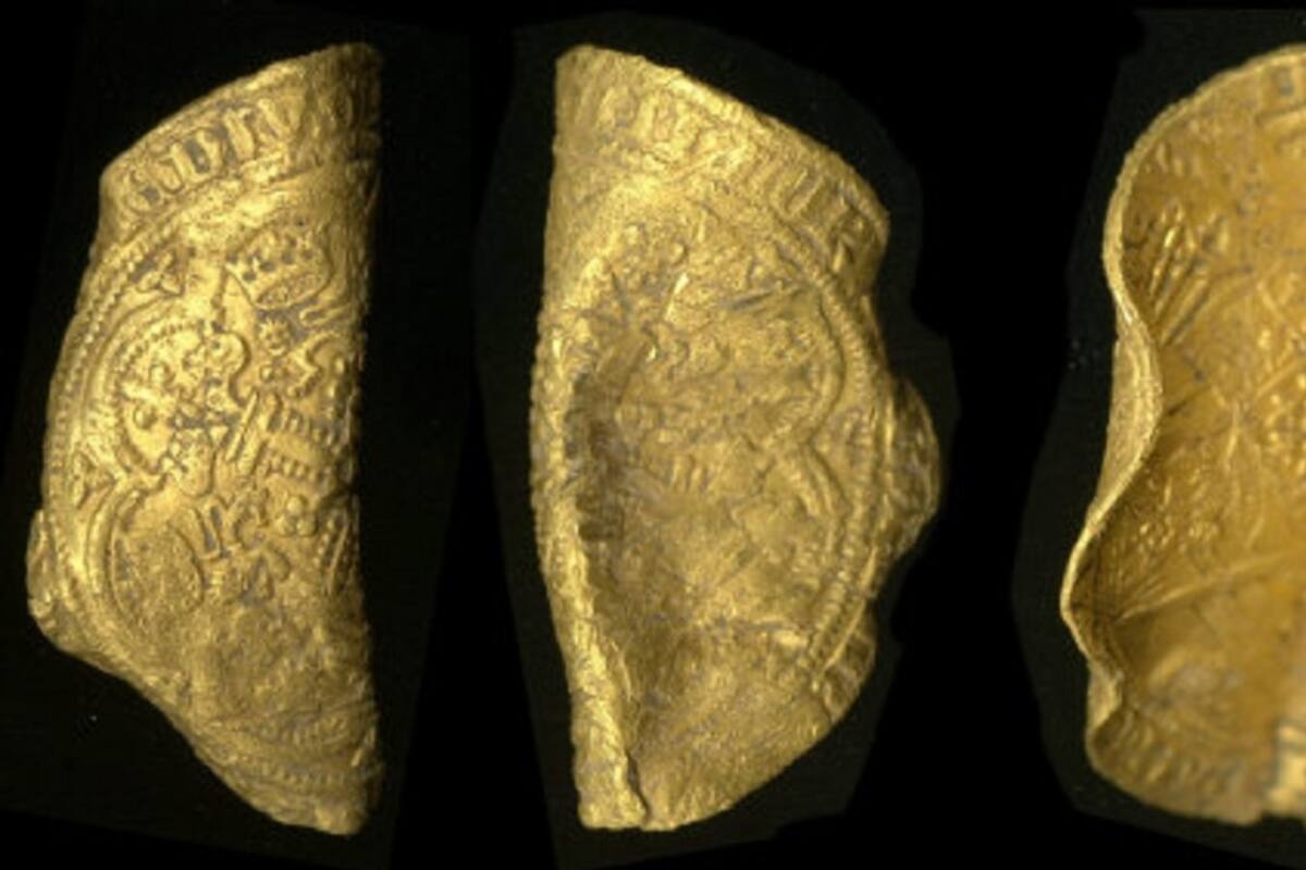Encuentran monedas de oro de la época de la peste negra en Reino Unido