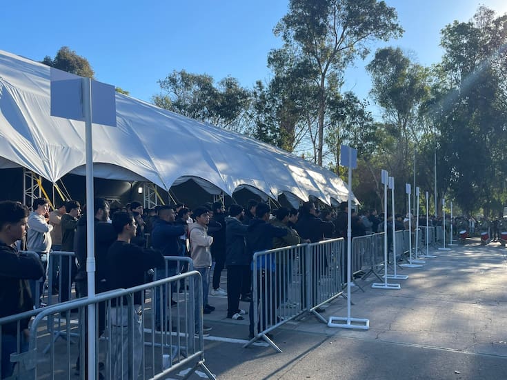 Acuden 3,700 para cumplir con el servicio