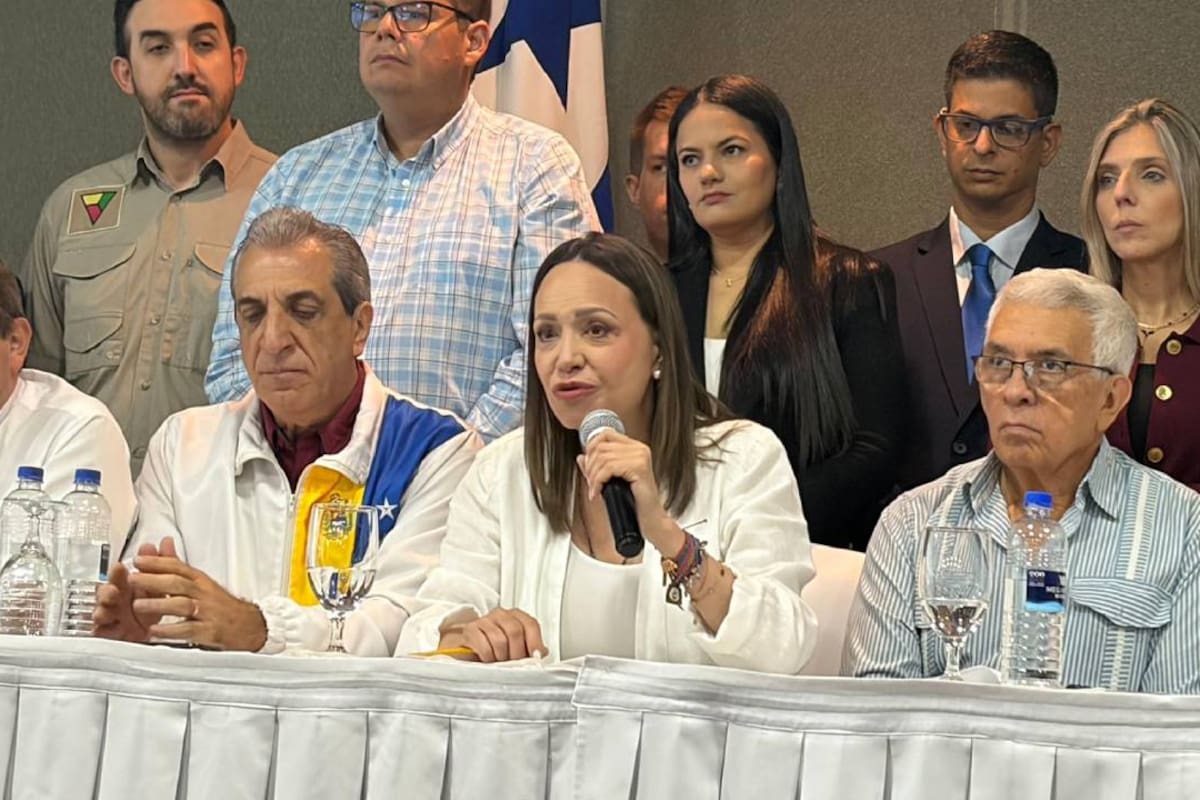 Venezuela: María Corina Machado confirmó su candidatura presidencial para elecciones “libres y limpias”, durante una visita en Panamá