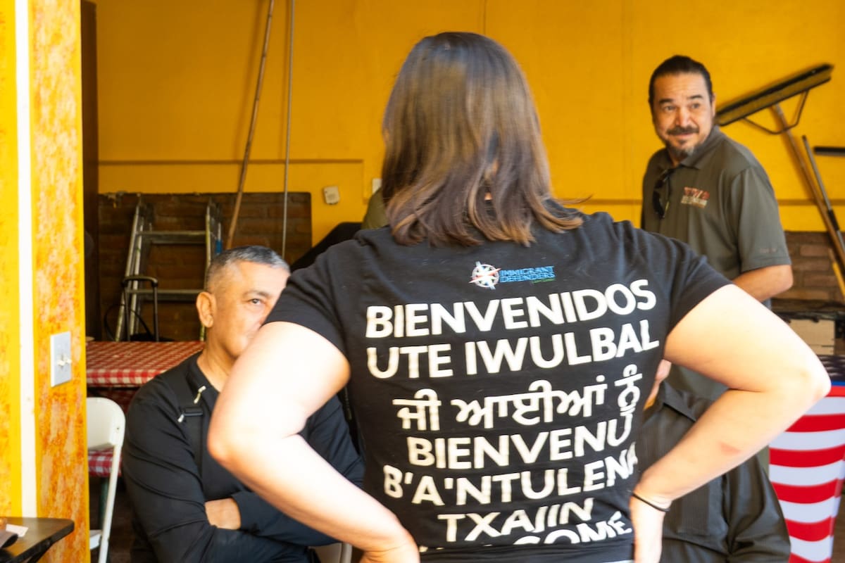 Se brindaron consultas sobre la situación migratoria de los asistentes, así como la revisión de beneficios médicos y financieros. Foto: Border Zoom