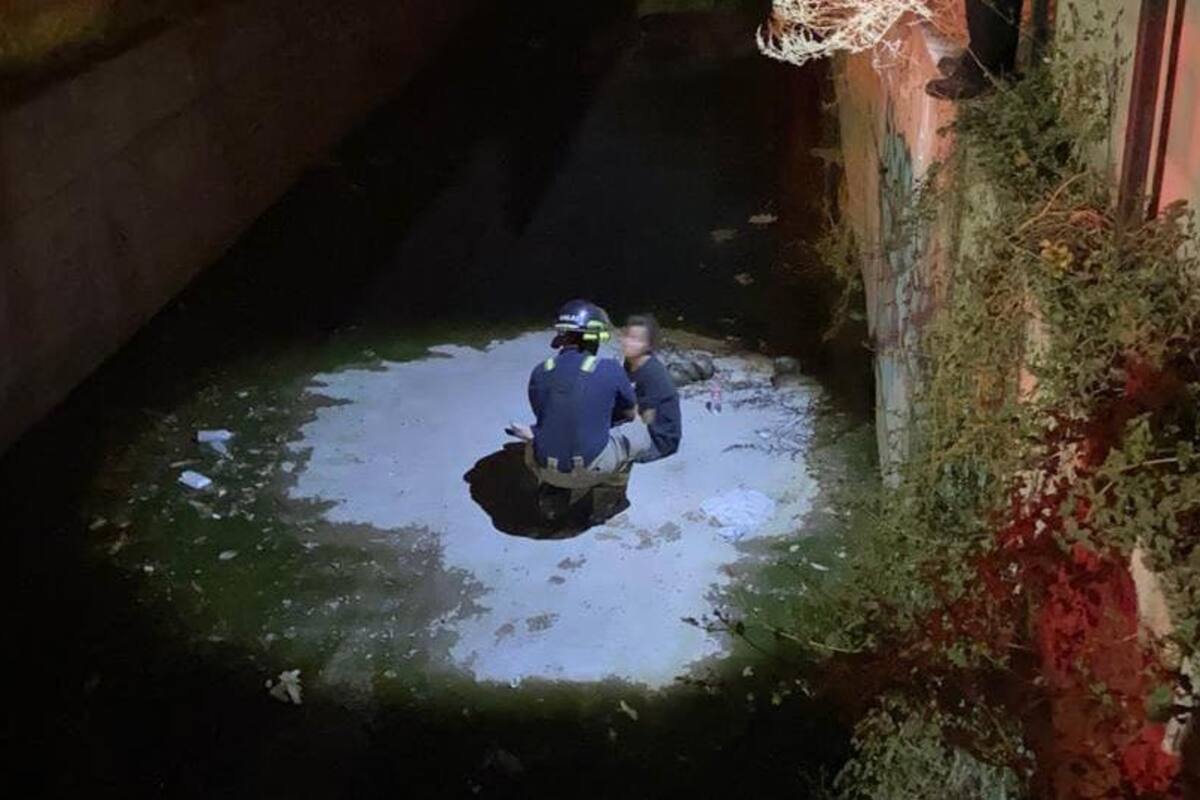 Hallan a joven inconsciente en canal; estaba reportada como desaparecida