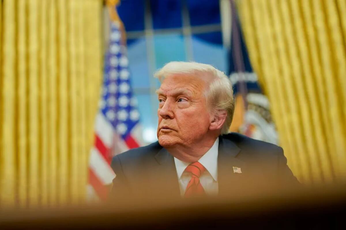 El presidente de los Estados Unidos, Donald Trump, en la Oficina Oval de la Casa Blanca en Washington, DC, el 10 de febrero de 2025. / EFE