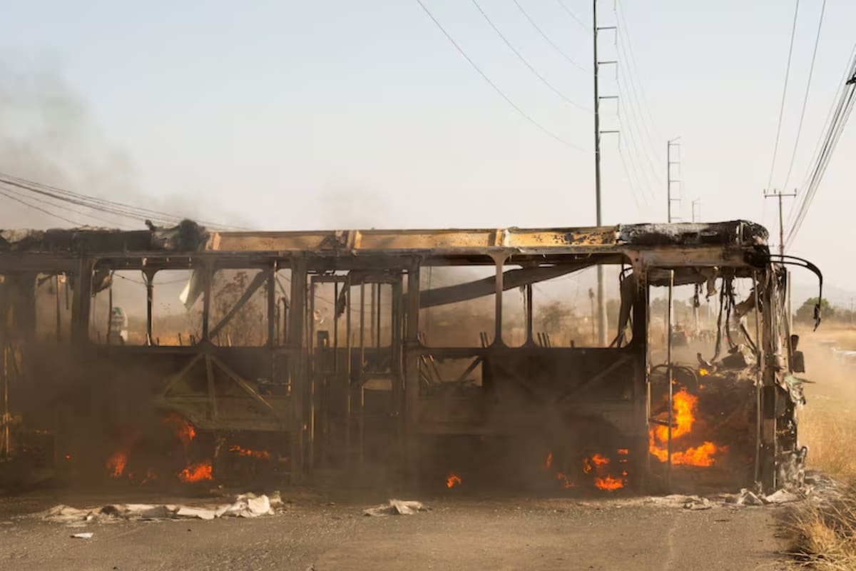 La violencia registrada tras la caída de “El Mencho” dejó pérdidas por 254 millones de pesos; aseguradoras reportan 881 vehículos y 104 negocios dañados en Jalisco, Michoacán y Nayarit entre el 22 y el 25 de febrero, según cifras actualizadas al 3 de marzo de 2026