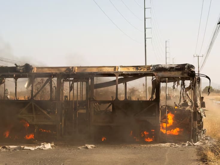 La violencia registrada tras la caída de “El Mencho” dejó pérdidas por 254 millones de pesos; aseguradoras reportan 881 vehículos y 104 negocios dañados en Jalisco, Michoacán y Nayarit entre el 22 y el 25 de febrero, según cifras actualizadas al 3 de marzo de 2026