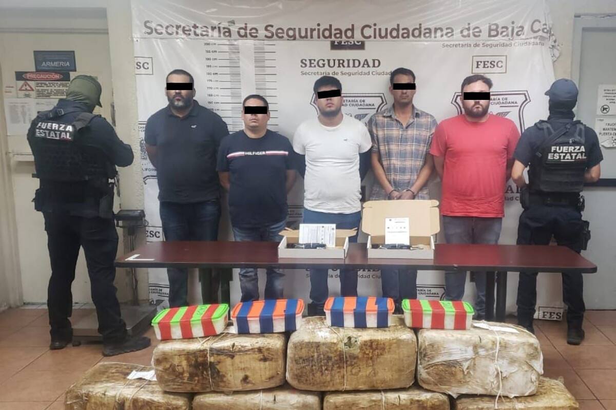 Detiene FESC a cinco hombres con armas y más de 120 kg de drogas