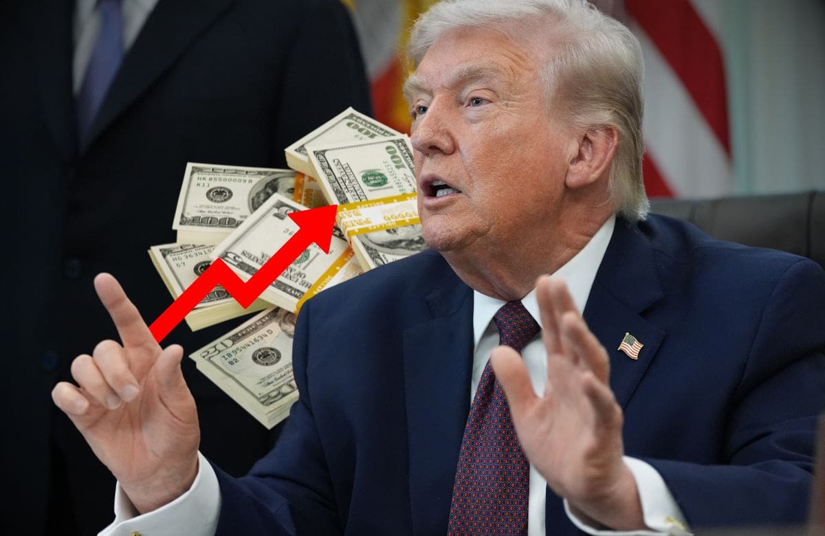La propuesta del gobierno de Donald Trump elevaría el costo para solicitar la ciudadanía estadounidense y eliminaría apoyos para inmigrantes de bajos ingresos, aunque todavía debe pasar por una consulta pública de 60 días antes de aprobarse. | Foto: Especial