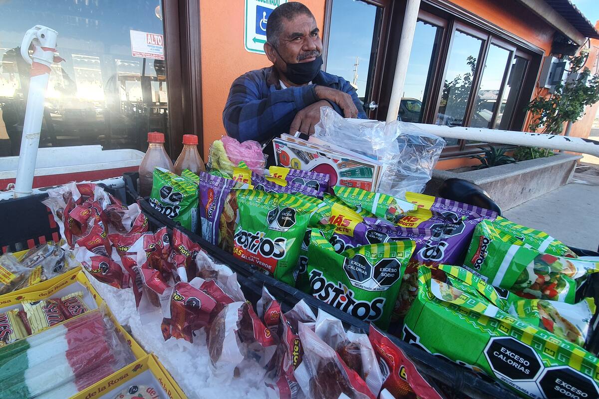 Bahía de Kino: Humberto deja la pesca para convertirse en vendedor de dulces