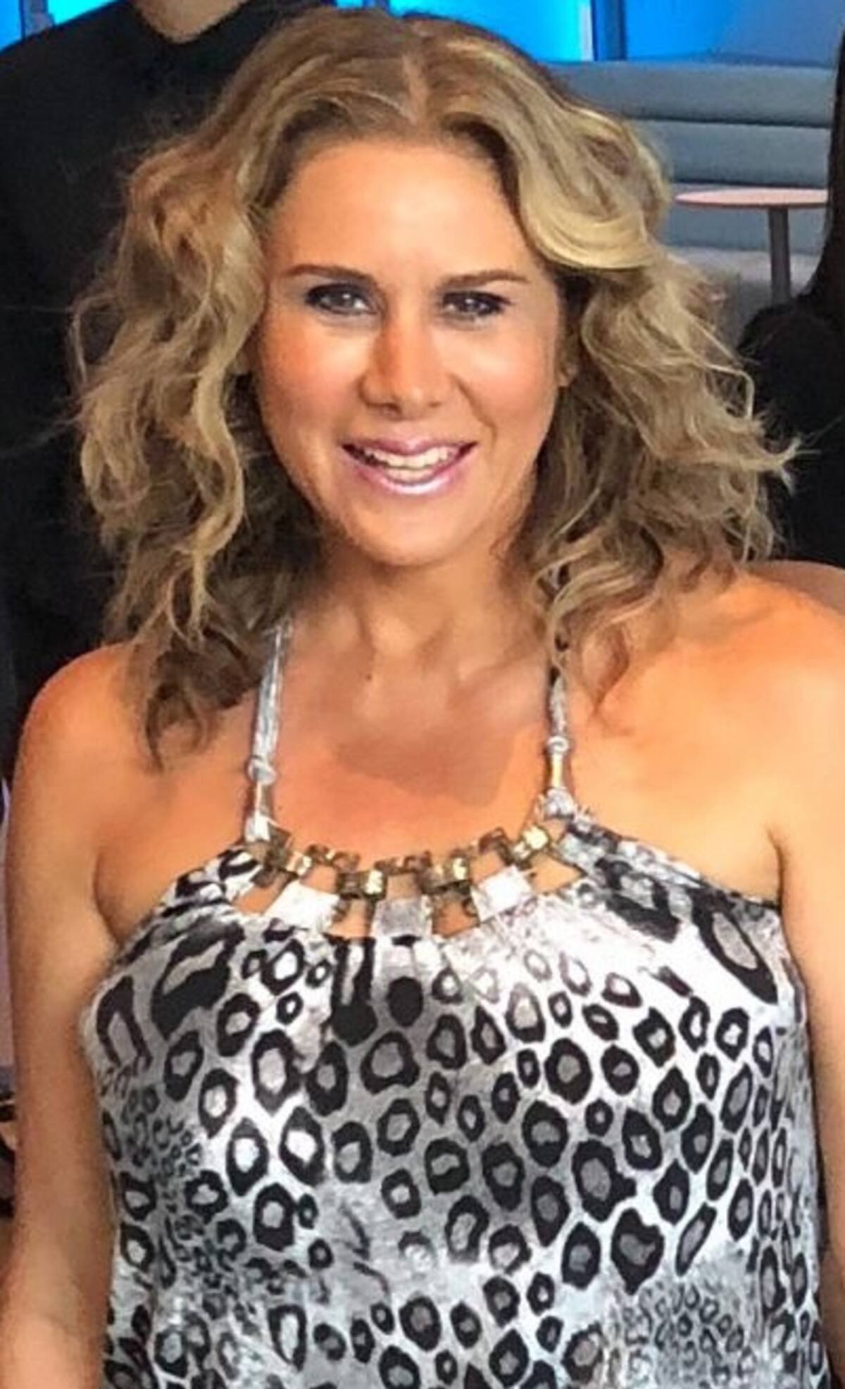 Yovanka Sánchez era prima de otro notable conductor y comunicador, Marco Antonio Regil.