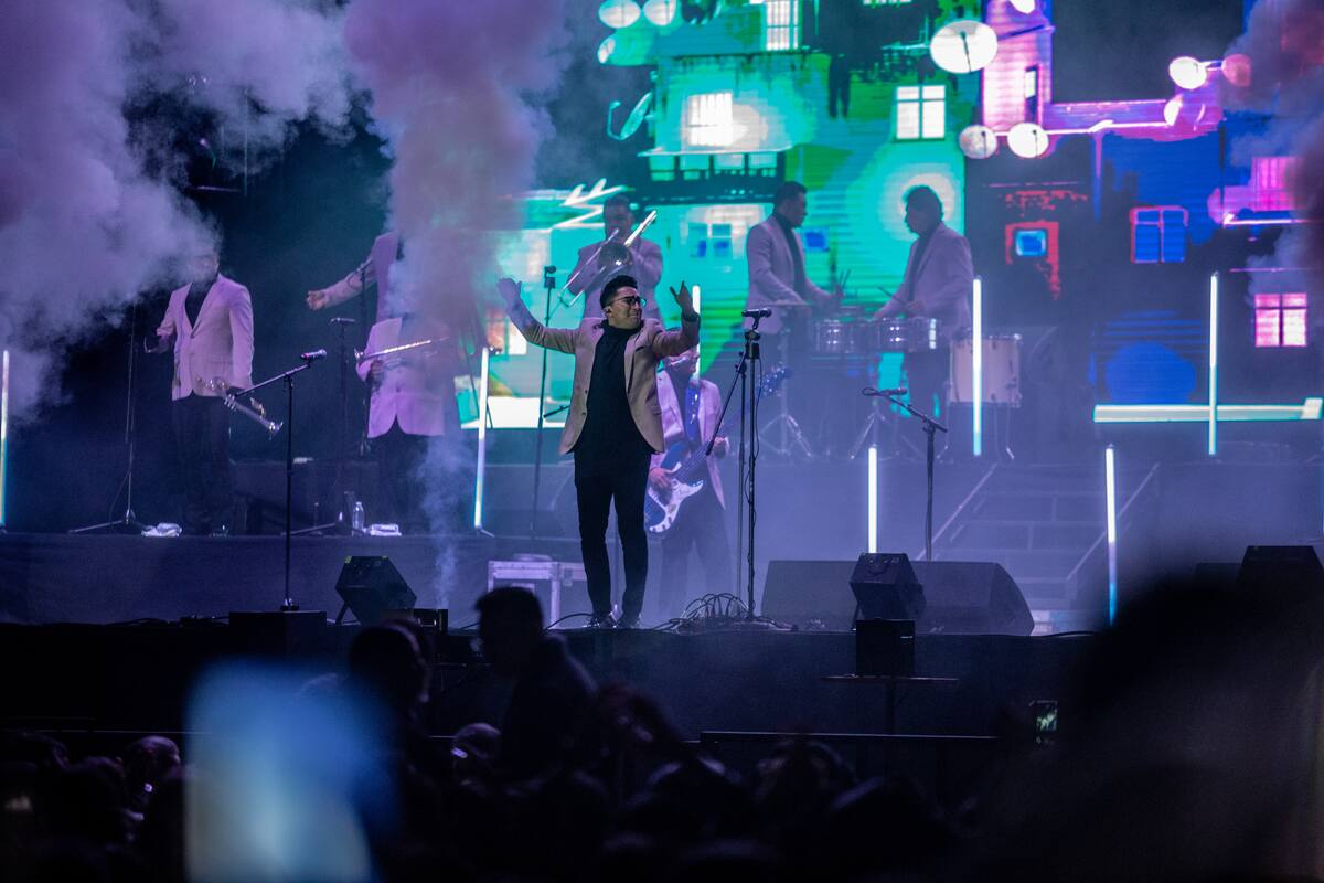 Los Ángeles Azules pusieron a bailar a su público el sábado por la noche en el estadio 'Chevron'.