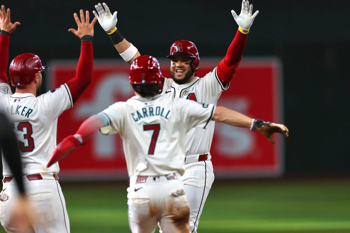 ¡Drámatico final! Diamondbacks vencen a los Brewers en la décima entrada