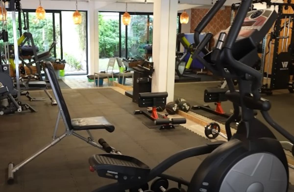 Facundo cuenta con un gimnasio privado / Captura Youtube @Facundo
