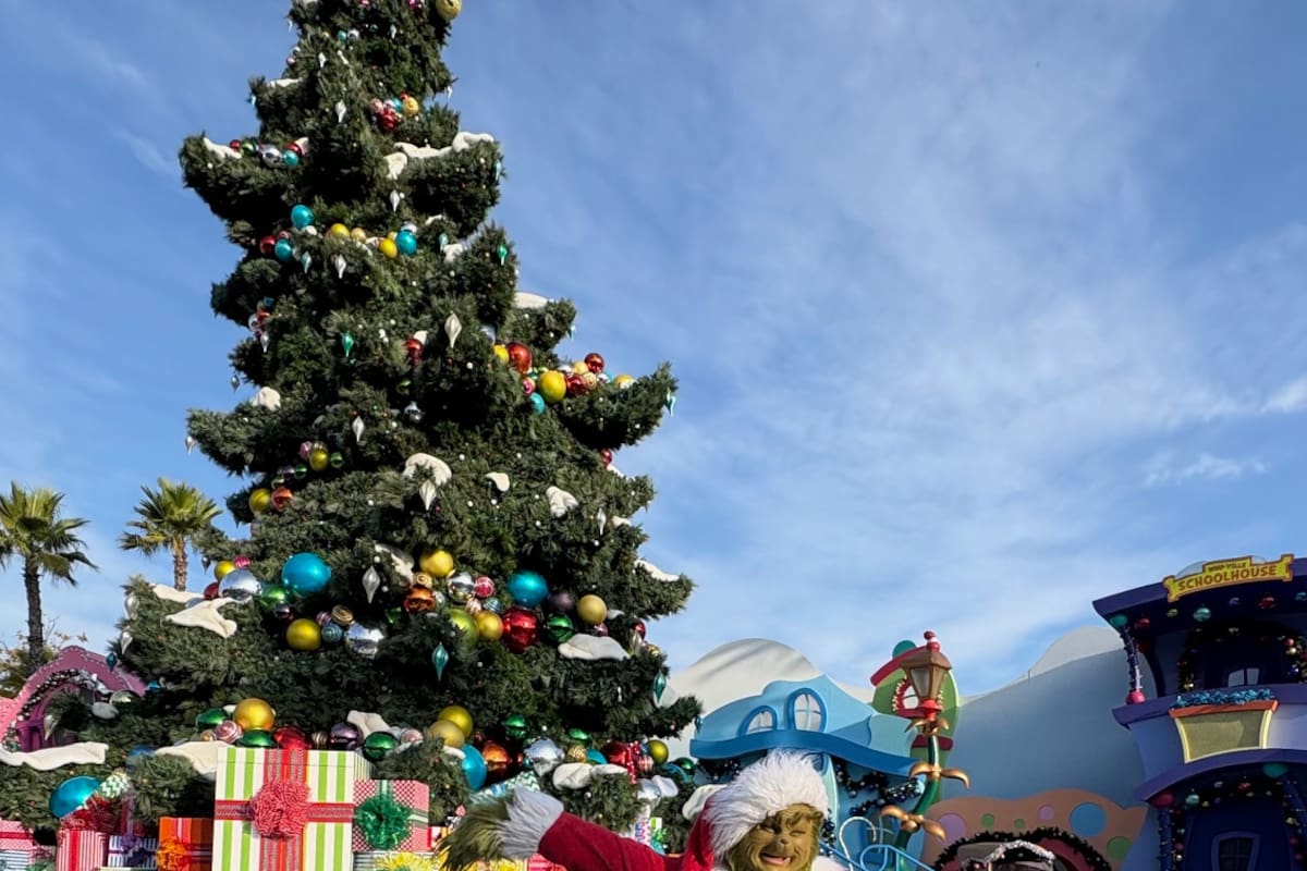 Celebran el “Grinchmas” en Universal Studios Hollywood