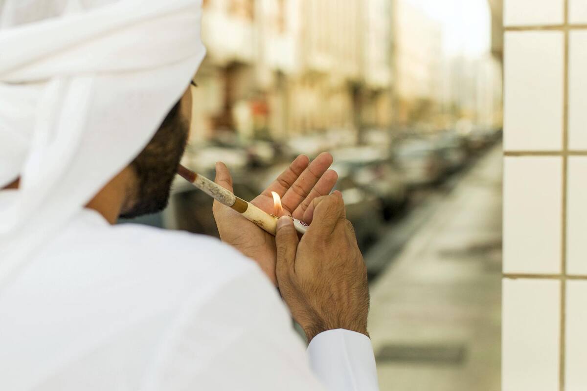 VIDEO: Dokha, la sustancia más adictiva en Qatar
