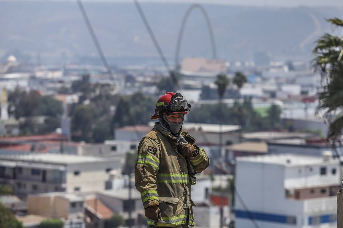 Se busca reglamentar a través del Cabildo de Tijuana beneficios de bomberos