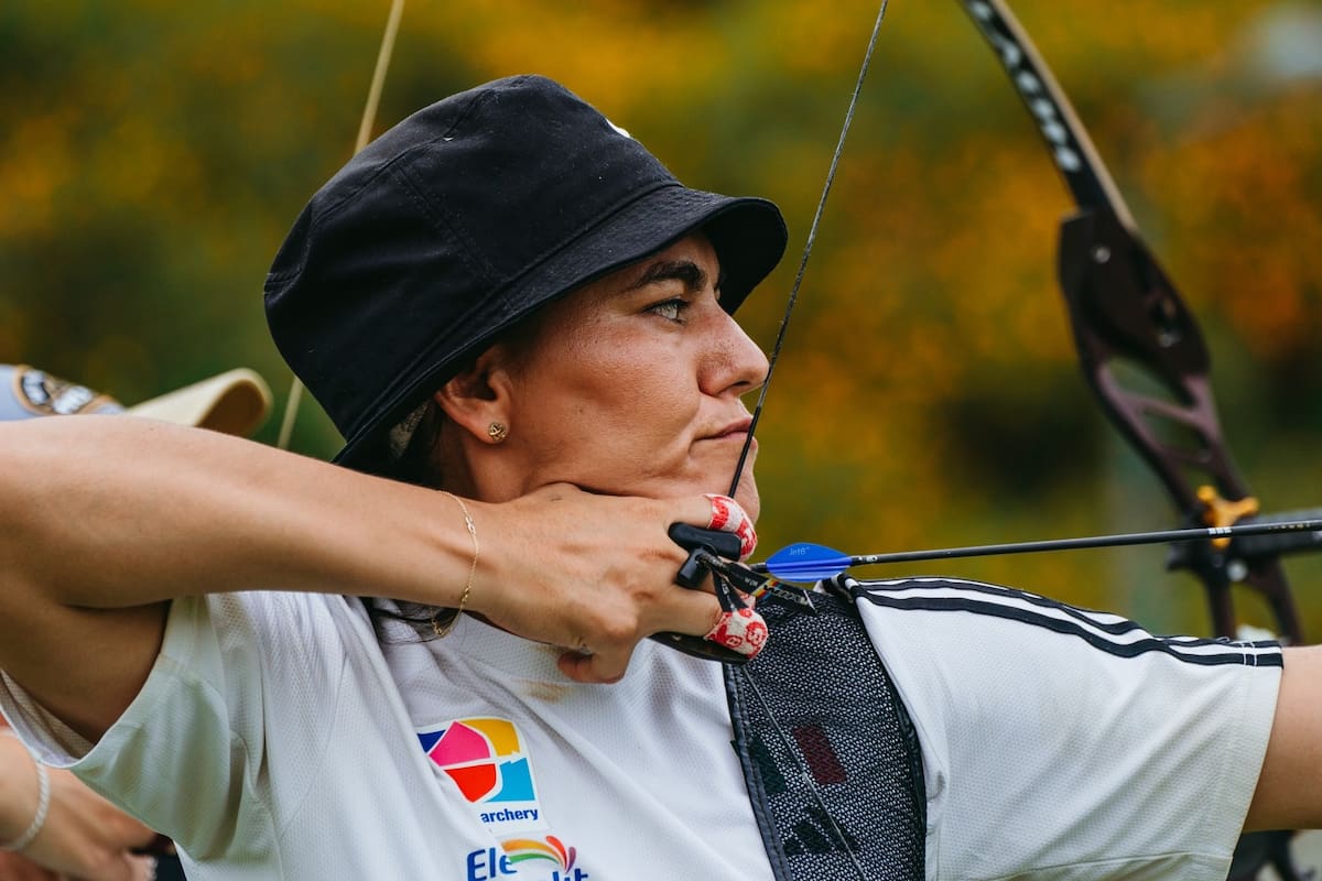 Alejandra Valencia avanza a octavos en Mundial de Tiro con Arco
