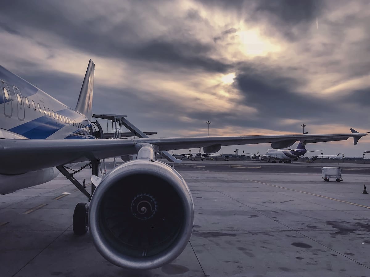 La postura de Estados Unidos surgió como respuesta a las decisiones unilaterales adoptadas por el gobierno mexicano para desahogar el tráfico en el espacio aéreo de la capital. | Galería GH