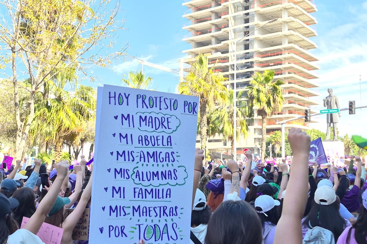 Miles de mujeres se manifestaron en Tijuana durante el 8M para exigir justicia por víctimas de feminicidio