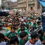 Embajada de Estados Unidos pidió a sus ciudadanos extremar precauciones por el México vs Inglaterra tras cuatro muertes en festejos anteriores: qué recomienda evitar y cómo cambiará el acceso al Ángel de la Independencia