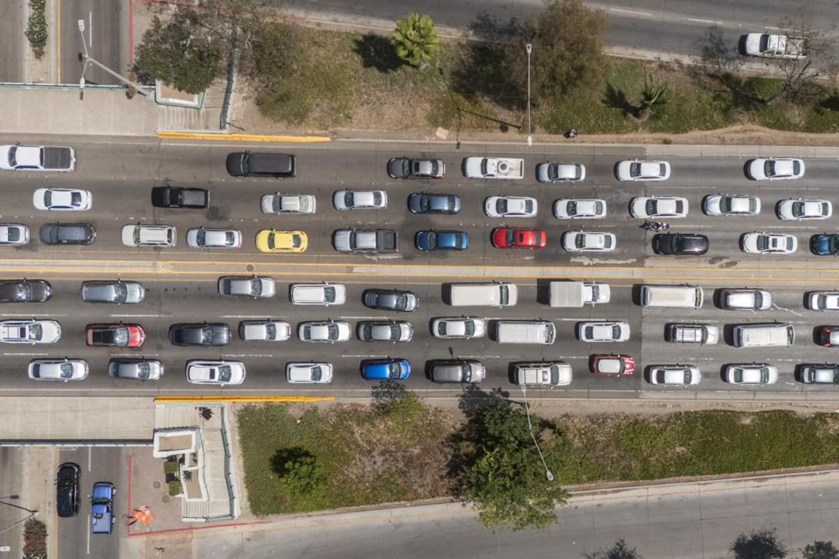 Regreso a clases vuelve a poner a Tijuana frente a su problema de tráfico