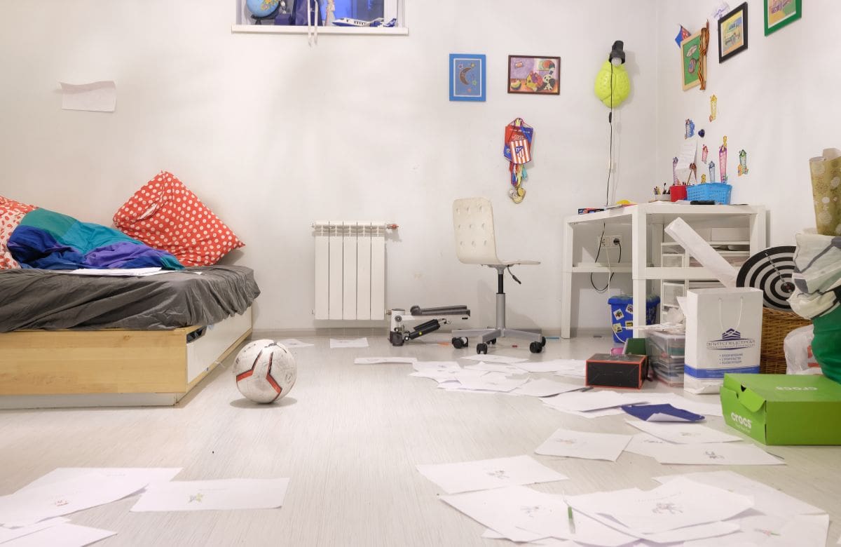 El desorden en casa podría elevar los niveles de estrés y afectar la concentración diaria, según especialistas | Foto: Especial (canva)