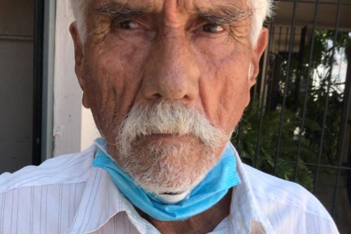 Don Andrés Reyes, de 80 años, quiere saber de sus hijos antes de morir
