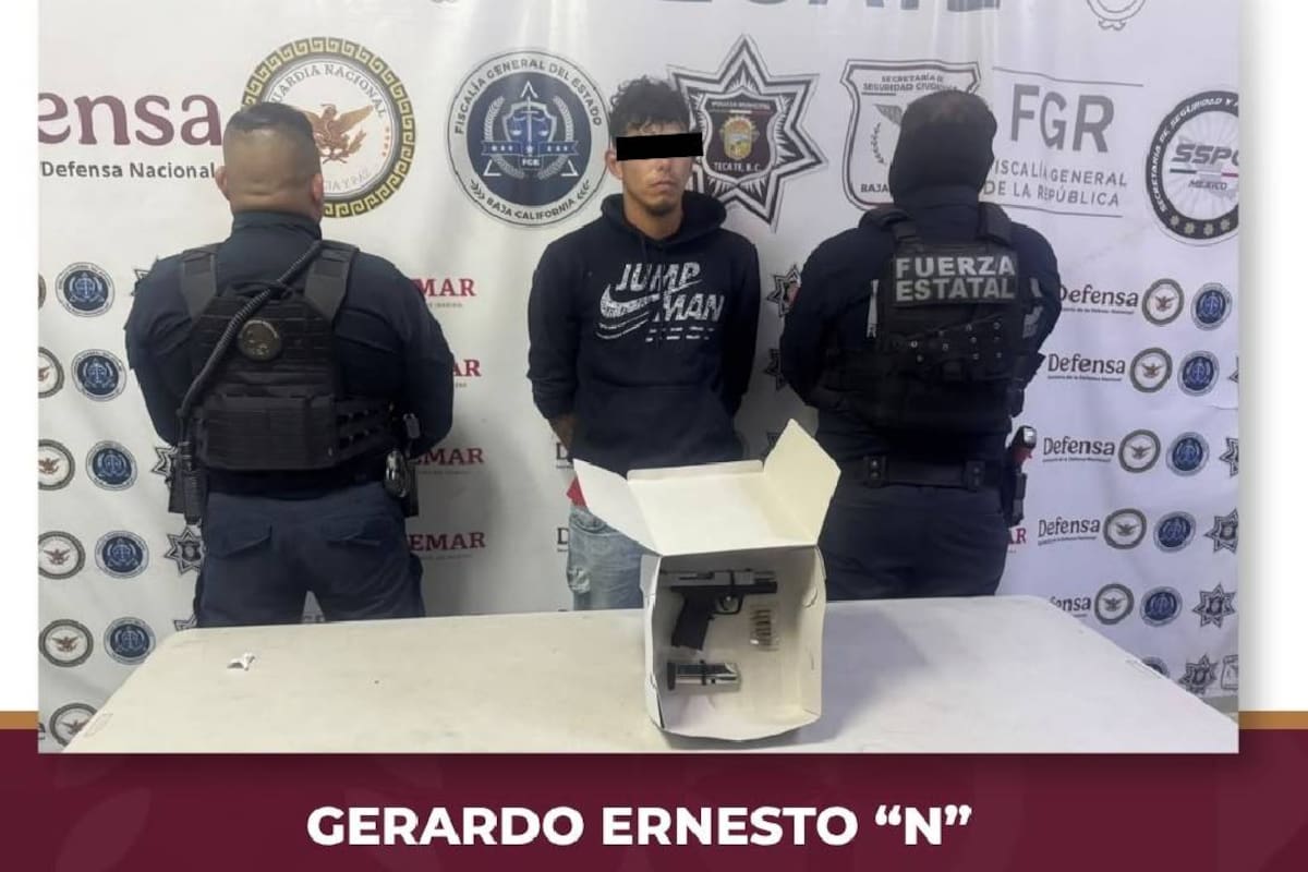 Ignora alto, intenta escapar a pie y termina detenido con pistola en Tecate