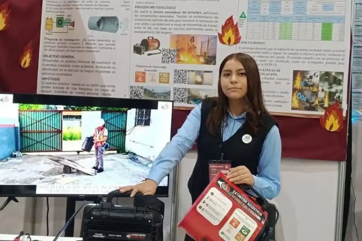 Ángela Karime Venegas, una estudiante mexicana de 16 años, inventó un extintor que apaga pequeñas llamas usando ondas sonoras y representará a México en octubre en una feria internacional de ciencias en Indonesia