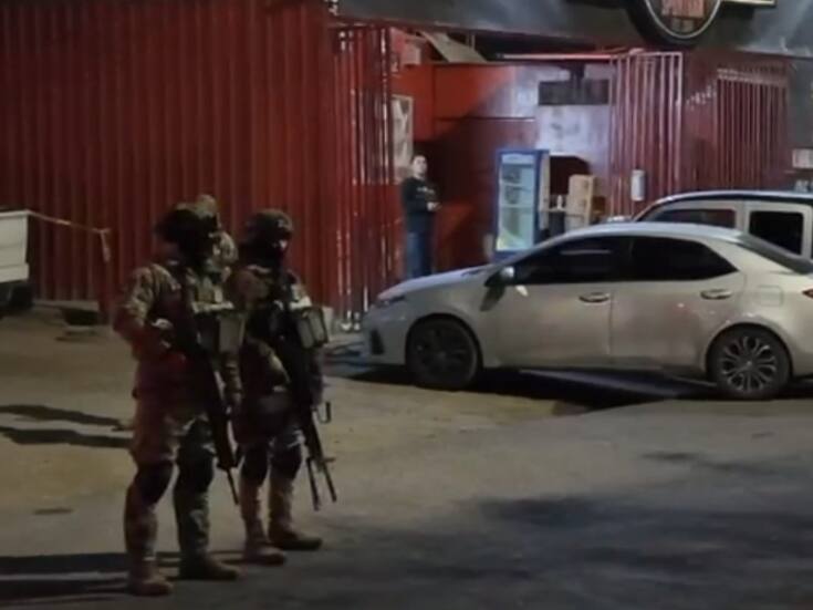 Enfrentamiento armado contra agentes estatales en cateo deja un fallecido y un detenido