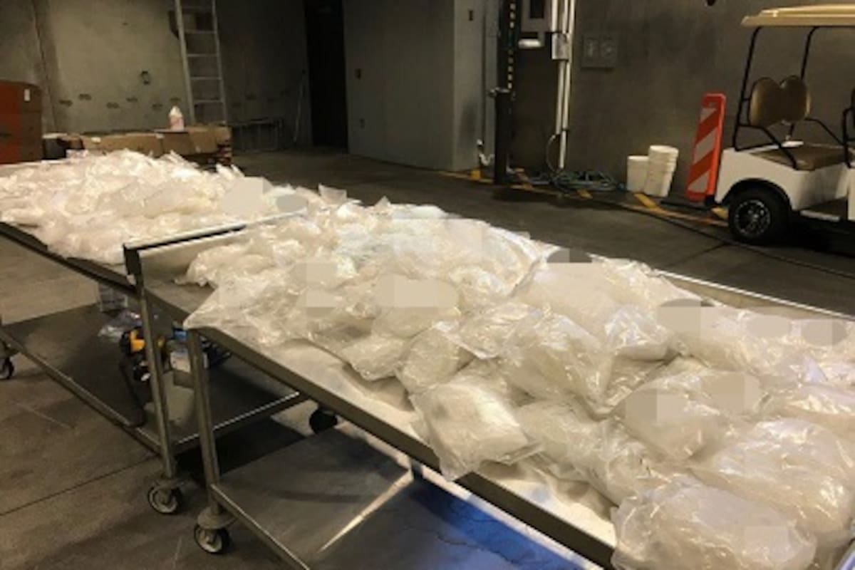 Realizan en Tijuana millonario decomiso de cocaína y dólares
