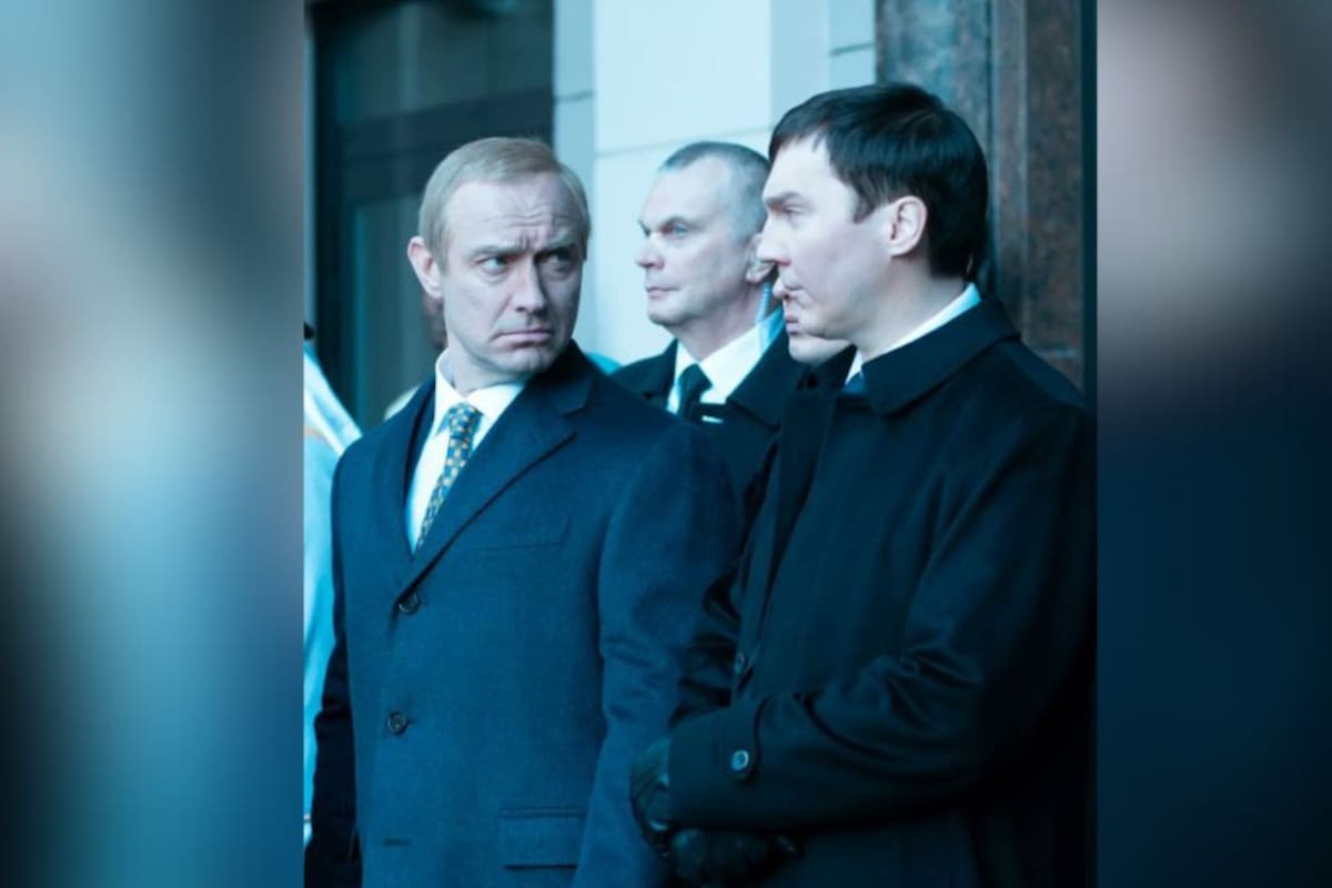 Así luce Jude Law como Vladimir Putin en “The Wizard of the Kremlin”, la cinta sobre la vida del político ruso
