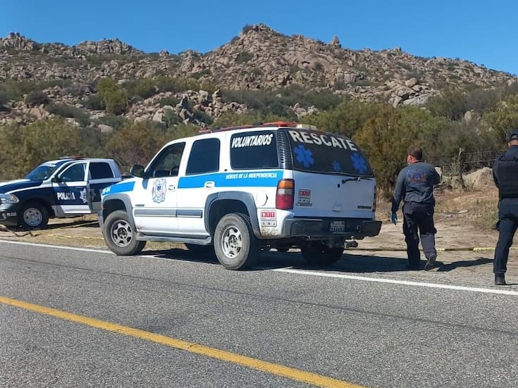 Hallan cuerpo envuelto en cobija en carretera Ensenada–San Felipe