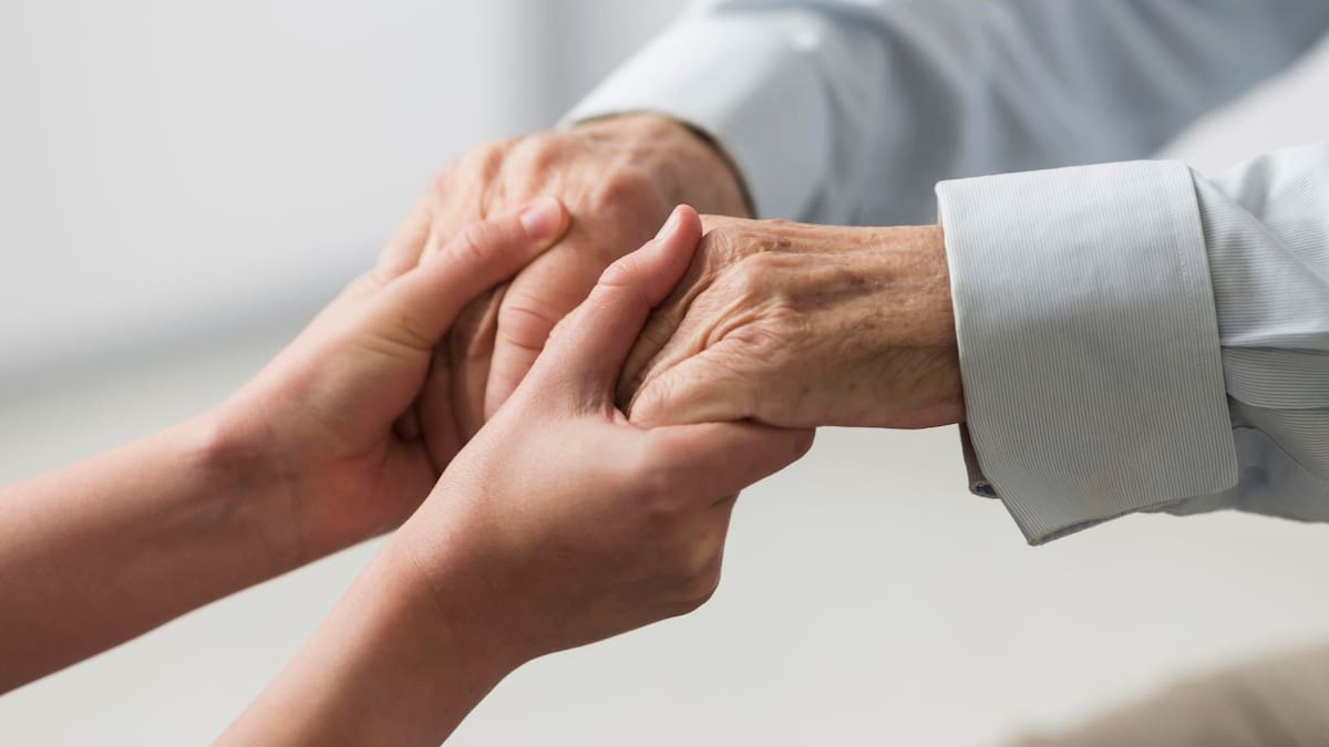 Profesiones que difícilmente (o nunca) podrán ser reemplazadas por la IA en el futuro: el factor humano y las habilidades blandas como motor de empleo para 2050