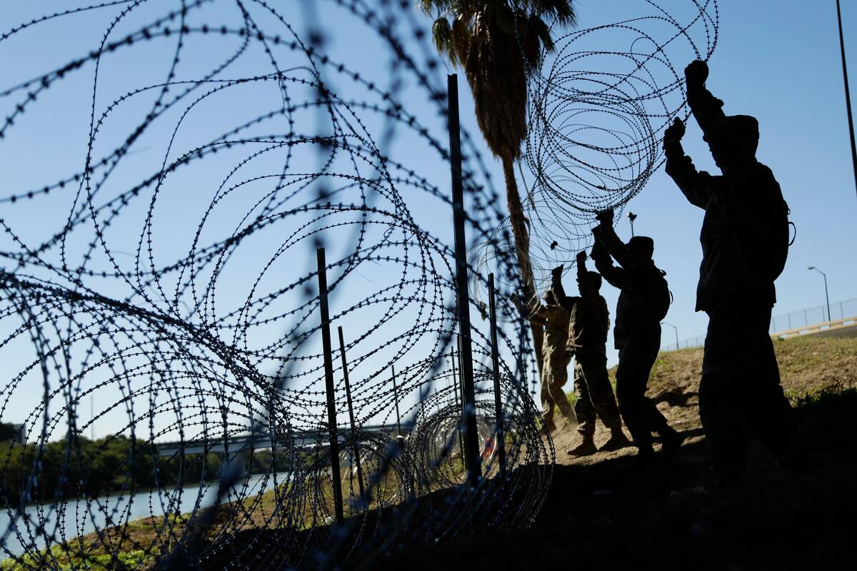 Soldados de EU permanecerían en su frontera Sur hasta 2020