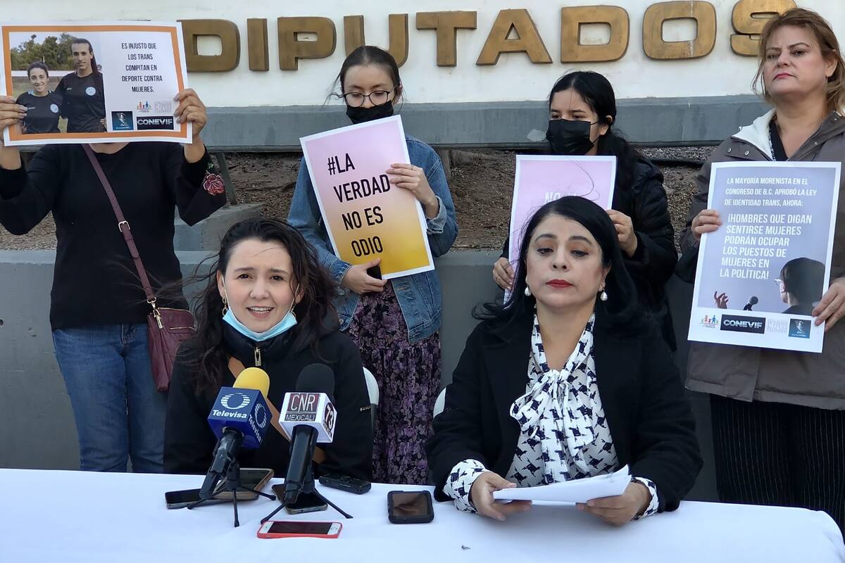 Frente Nacional por la Familia se manifiesta contra cambio de sexo en actas de nacimiento