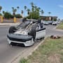 Choque volcadura en Hermosillo ocasiona solo daños materiales; conductores resultan ilesos
