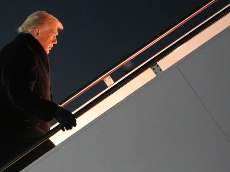El Air Force One de Donald Trump sufre un fallo eléctrico en pleno vuelo a Davos y obliga a un aterrizaje de emergencia en Washington antes de su esperado choque con líderes mundiales