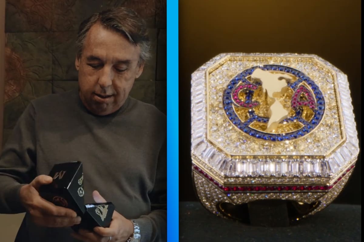 Emilio Azcárraga recibe un anillo de oro conmemorativo por el tricampeonato del América