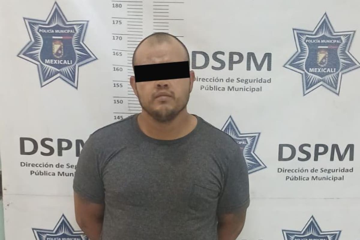 Sorprenden a hombre en predio abandonado; era buscado por feminicidio