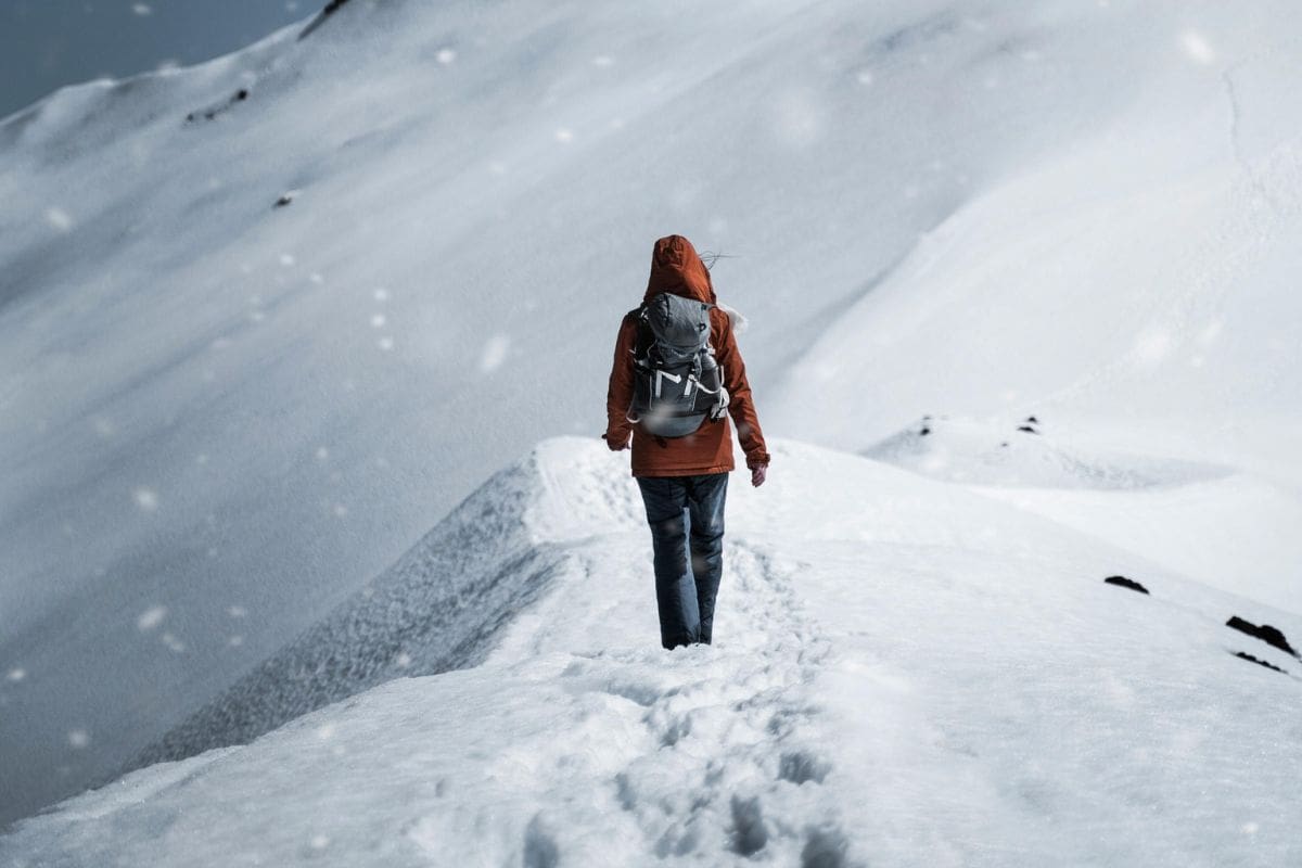 Nieve en tus Sueños: Descubre si Simboliza Purificación o Aislamiento