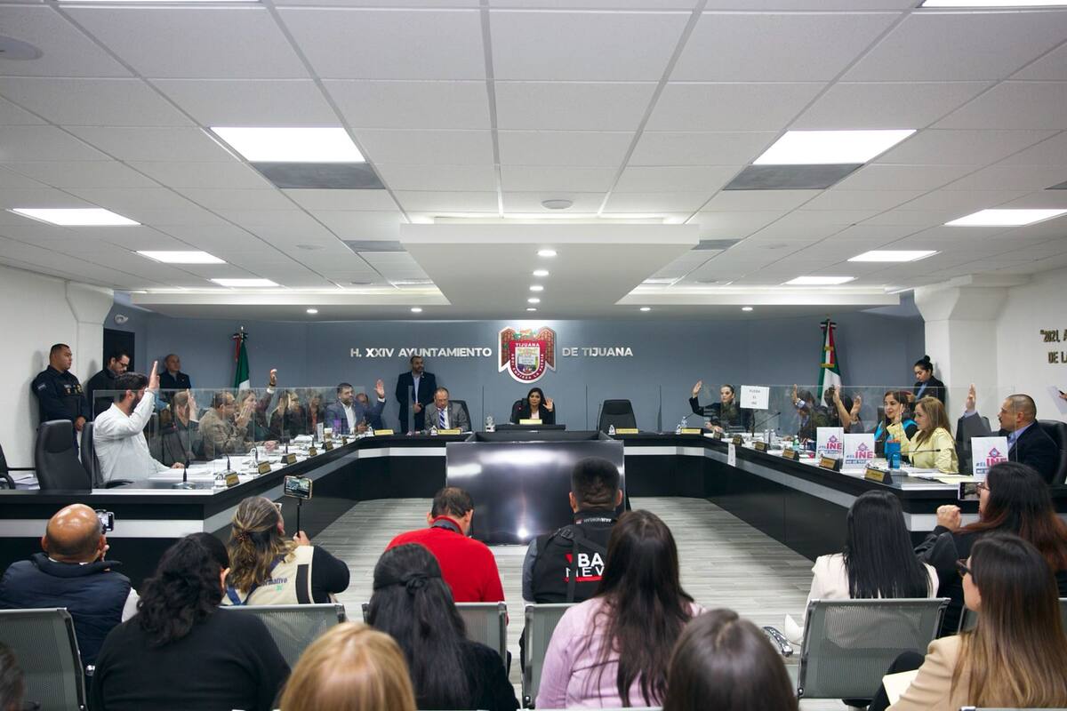 Por falta de tiempo para revisar temas regidora justifica ausencia en Cabildo