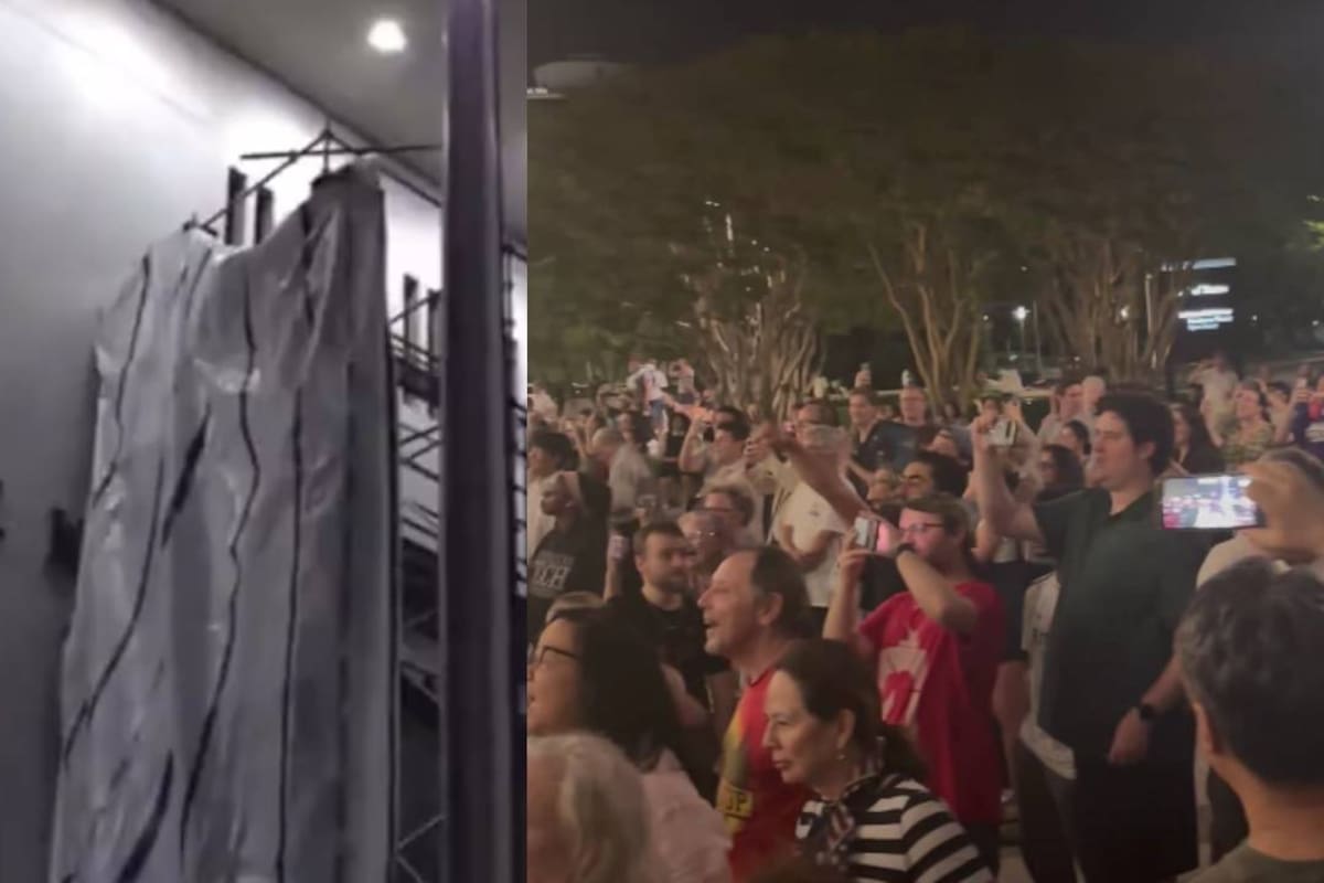 Personas celebran remoción del nombre de Trump del Centro John F. Kennedy para las artes escénicas