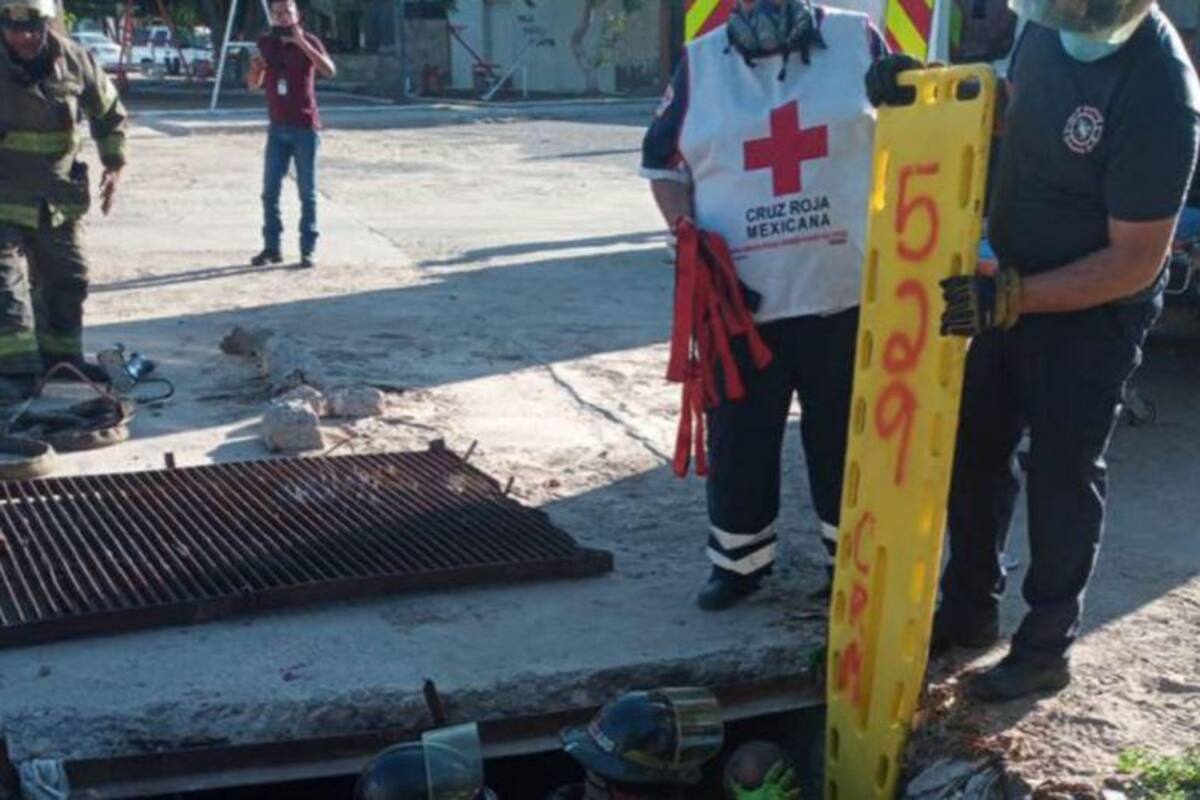 Bombero sufre varias lesiones tras caer en alcantarilla