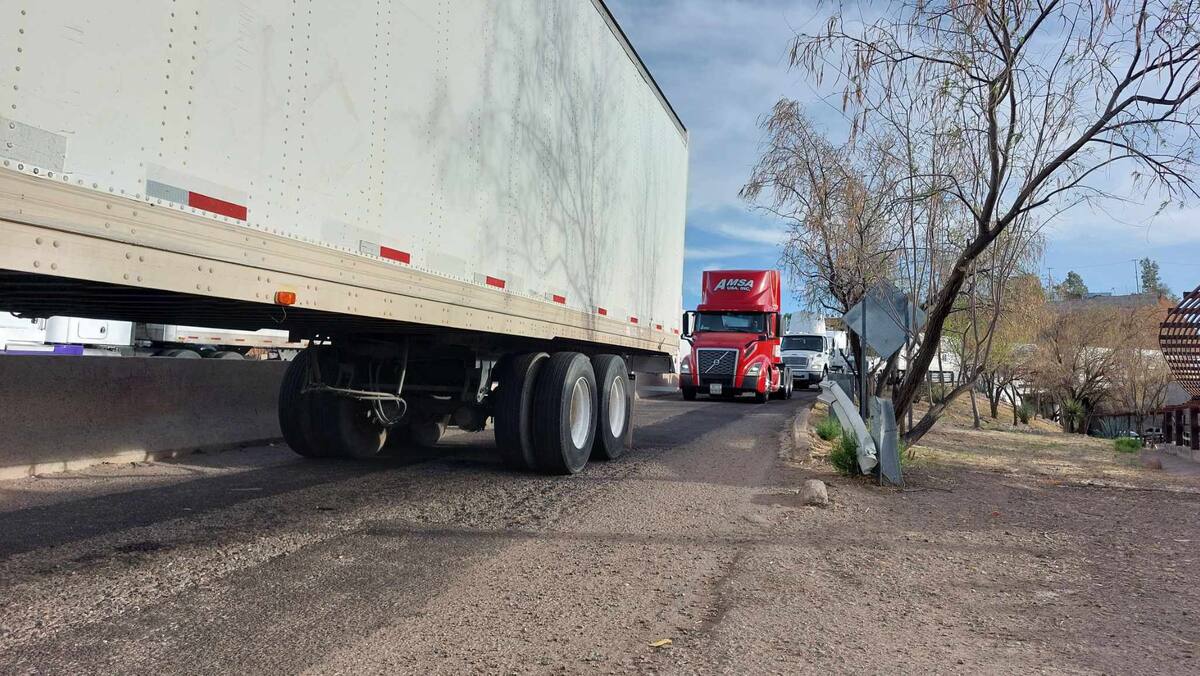 Los conductores apuraban el envío de sus productos antes del 2 de abril, fecha en la que EE. UU. decidirá sobre los aranceles. Foto: Cortesía