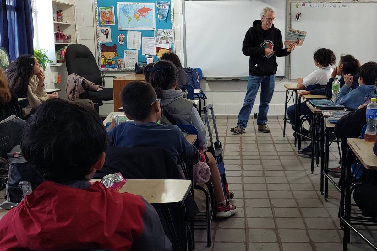 Profesores de San Diego vienen a Tijuana a impartir clases a estudiantes