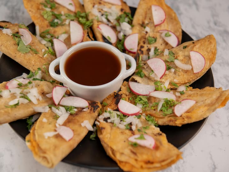 Antojitos mexicanos se encarecen más del doble que la inflación en octubre; sube costo de tacos y tortas en CDMX