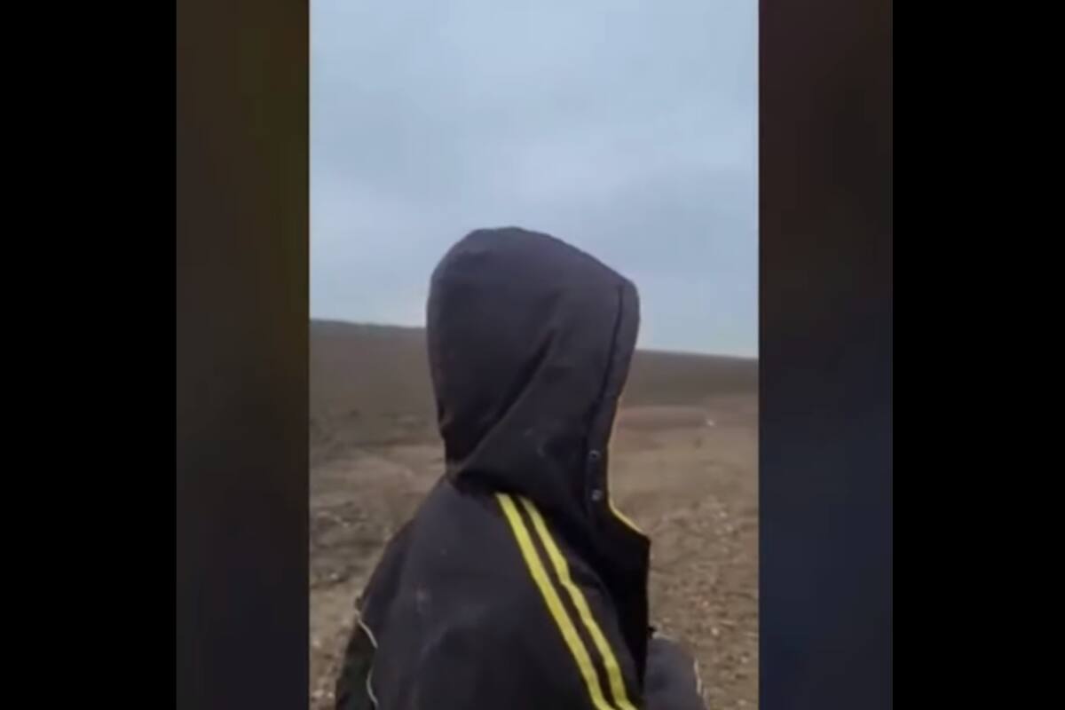Niño pide ayuda luego de ser abandonado en la frontera; "me han dejado botado", dice entre lágrimas