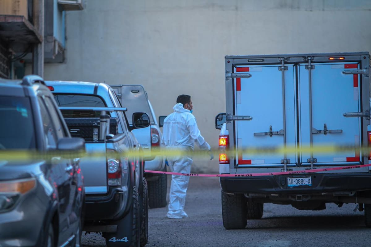 La víctima, identificada como Jesús, de 34 años, fue encontrada por un familiar dentro de su vivienda en Villa Fontana; presentaba lesiones aparentemente provocadas por un arma punzocortante. Foto: Cortesía.